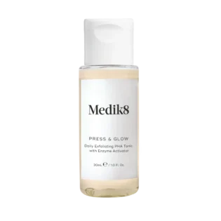 PRESS & GLOW ( VIAJE) Medik8